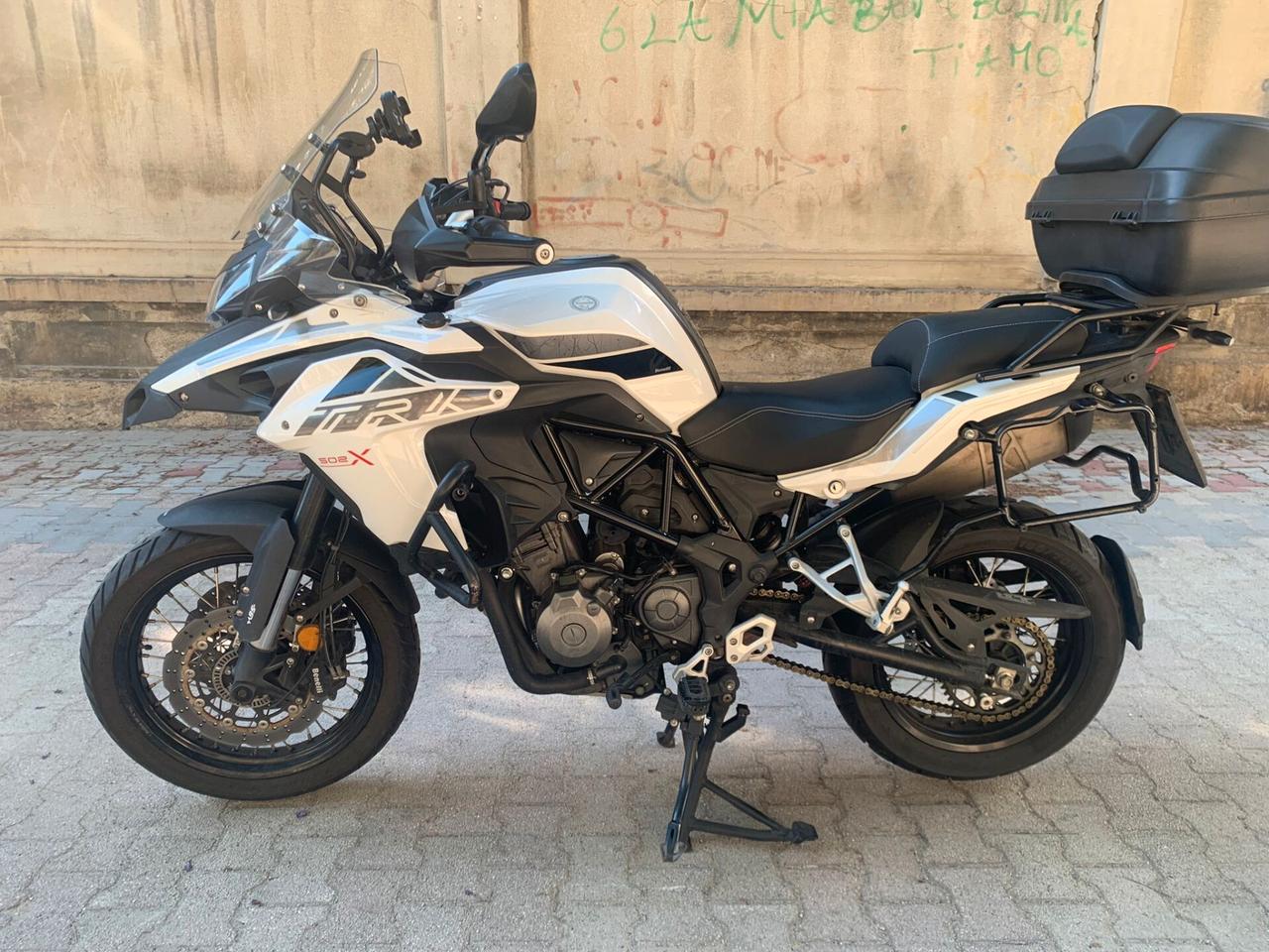 Benelli 502 C x