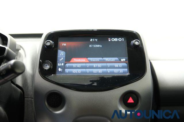 TOYOTA Aygo 1.0 VVT-i 72 CV 5 PORTE X-PLAY MMT NEOPATENTATI