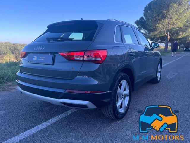 AUDI Q3 35 TDI quattro S tronic Business Advanced