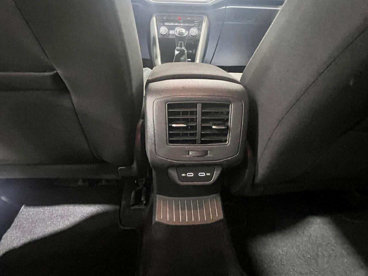 Volkswagen T-Roc 1.6 TDI SCR Business BlueMotion Technology