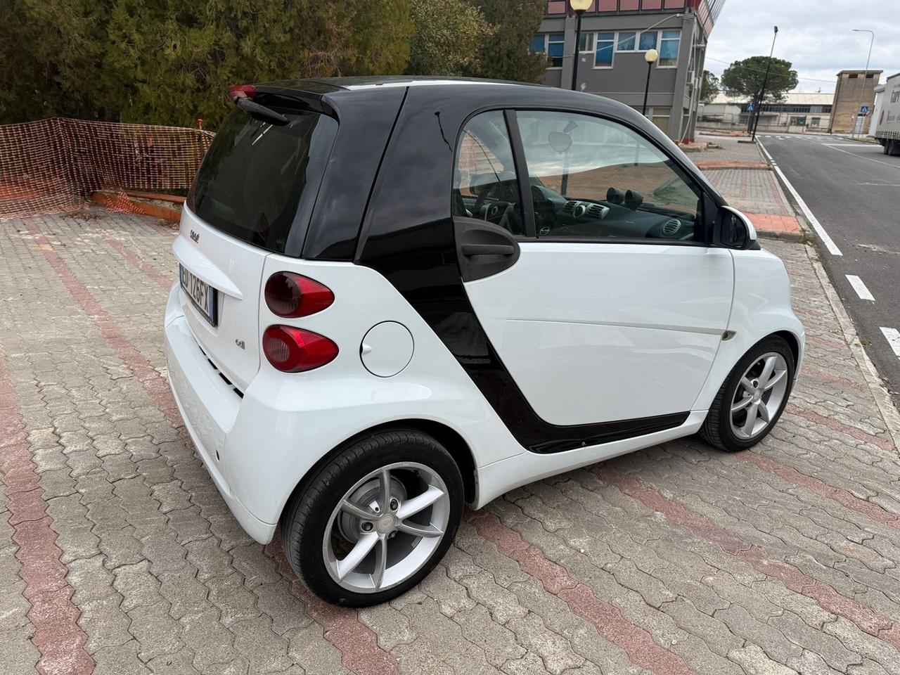 Smart ForTwo 800 40 kW coupé passion cdi