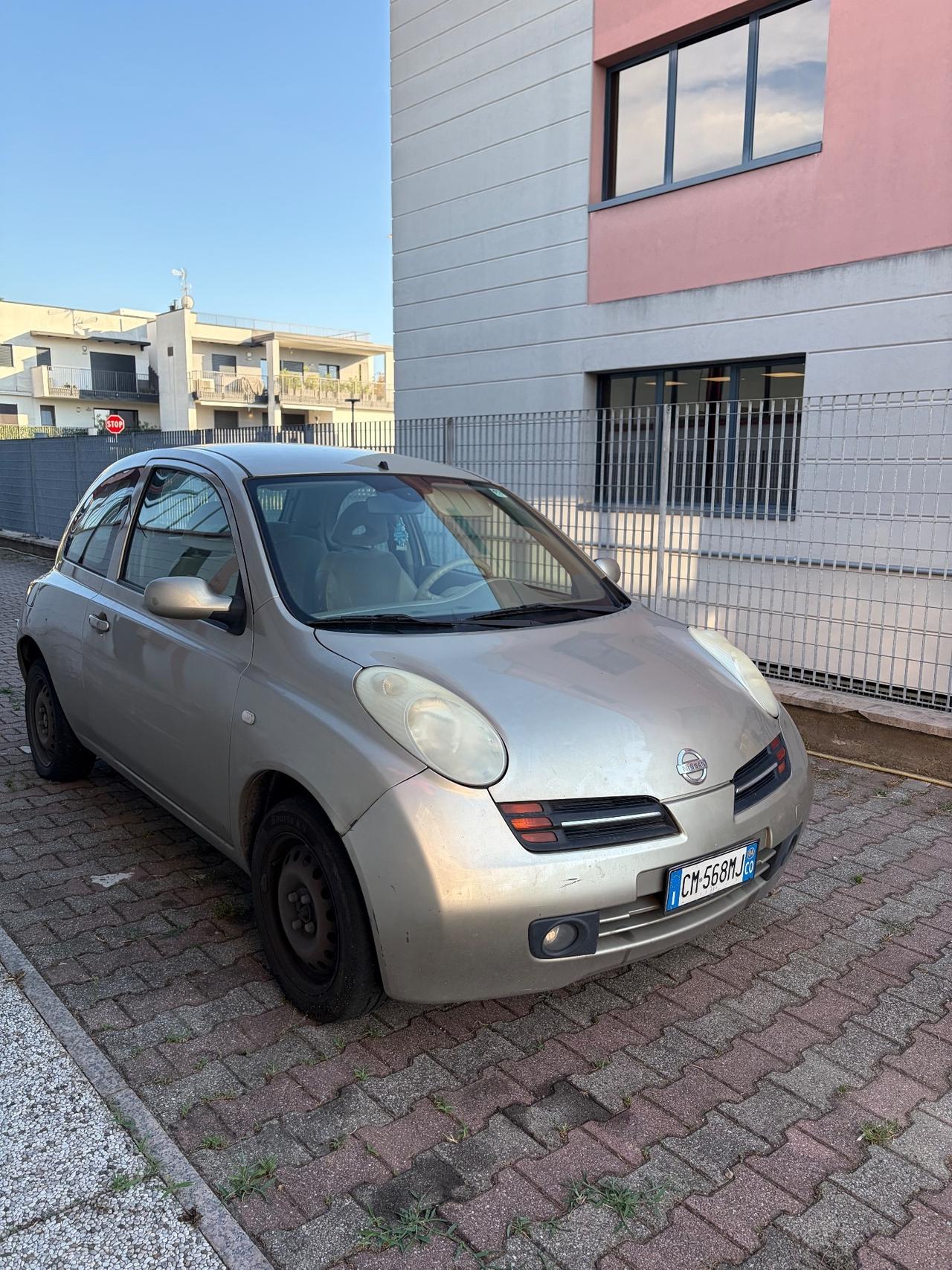 Nissan Micra 1.2 16V 5 porte Visia