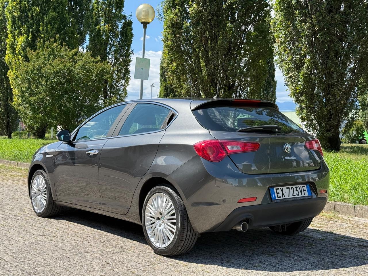Alfa Romeo Giulietta 1.6 JTDm-2 105 CV Distinctive