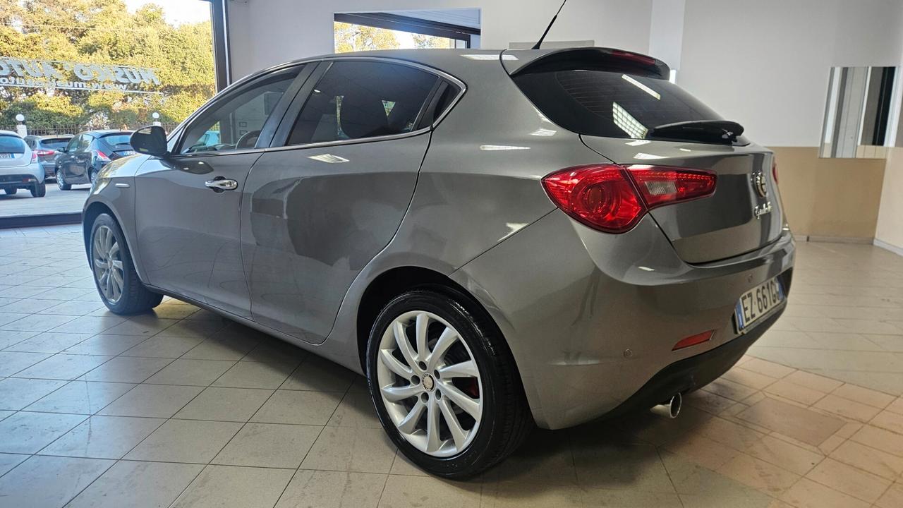 Alfa Romeo Giulietta 1.6 JTDm-2 105 CV Exclusive