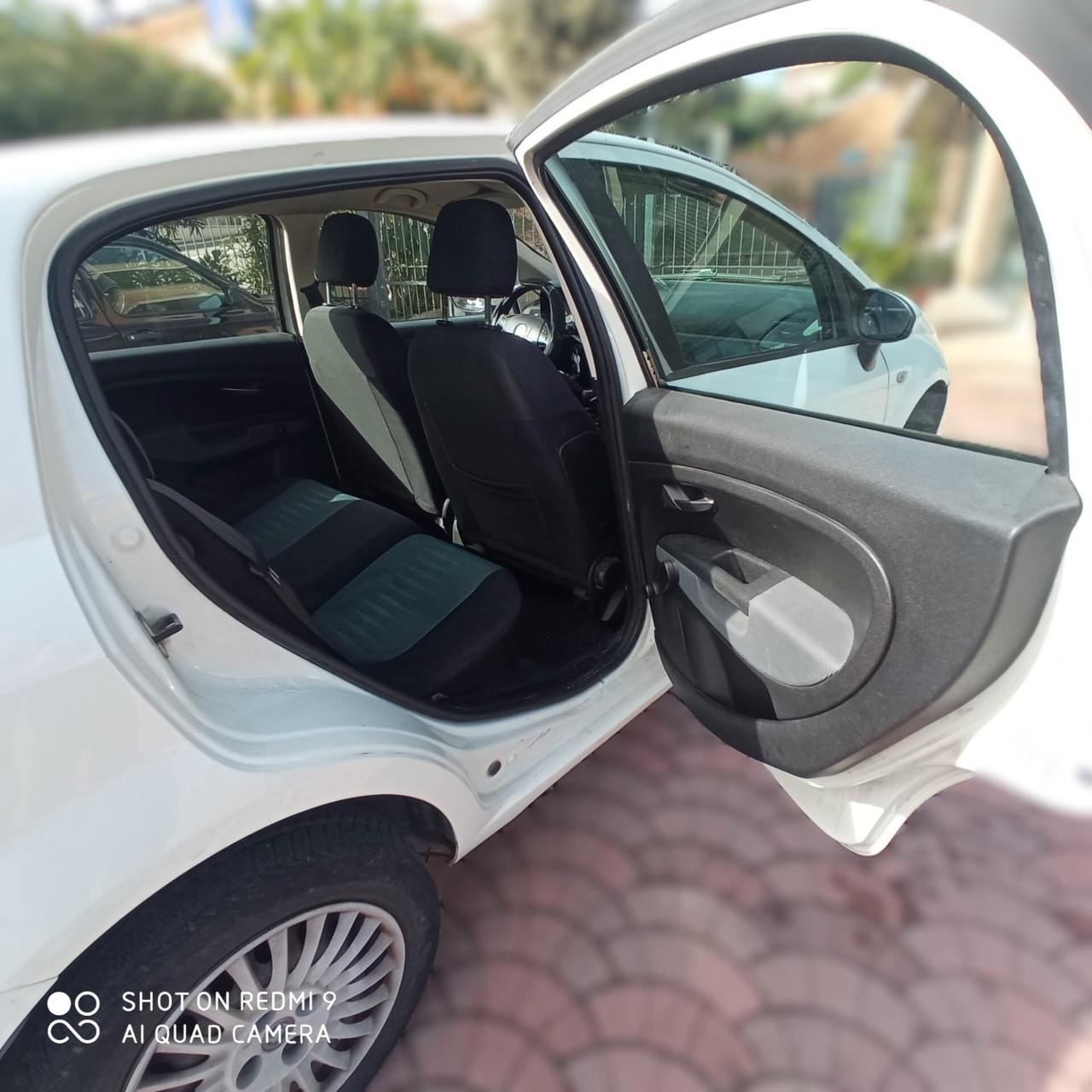 Fiat Grande Punto 1.4 5 porte Natural Power 77CV 57KW