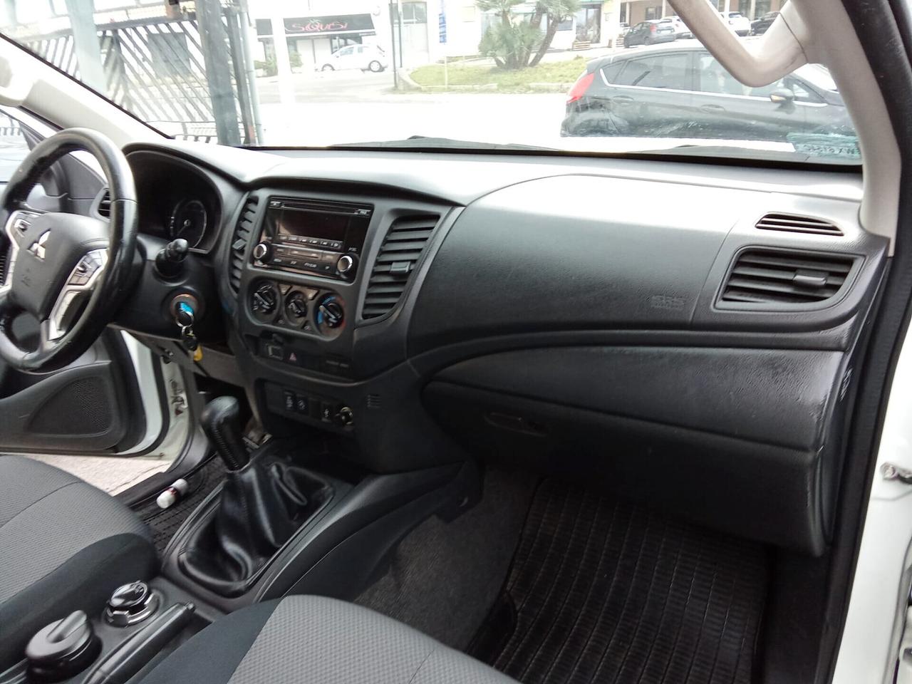 Mitsubishi L200 2.3 D Double Cab 4x4 Super Select Diamond