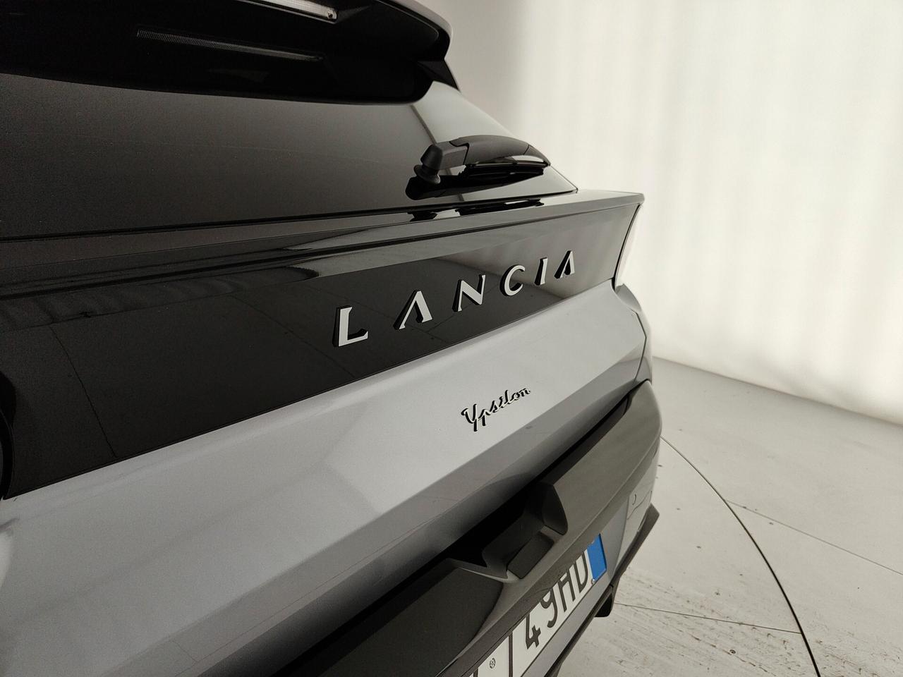 Lancia Ypsilon Hybrid e-DCT LX