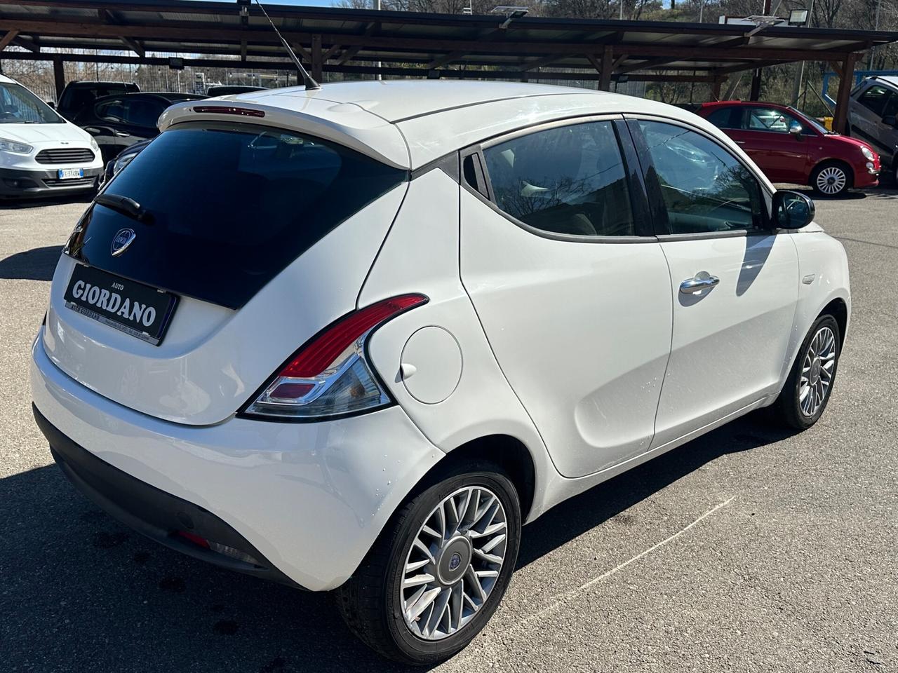 Lancia Ypsilon 1.3 MJT 95 CV 5 porte S&S
