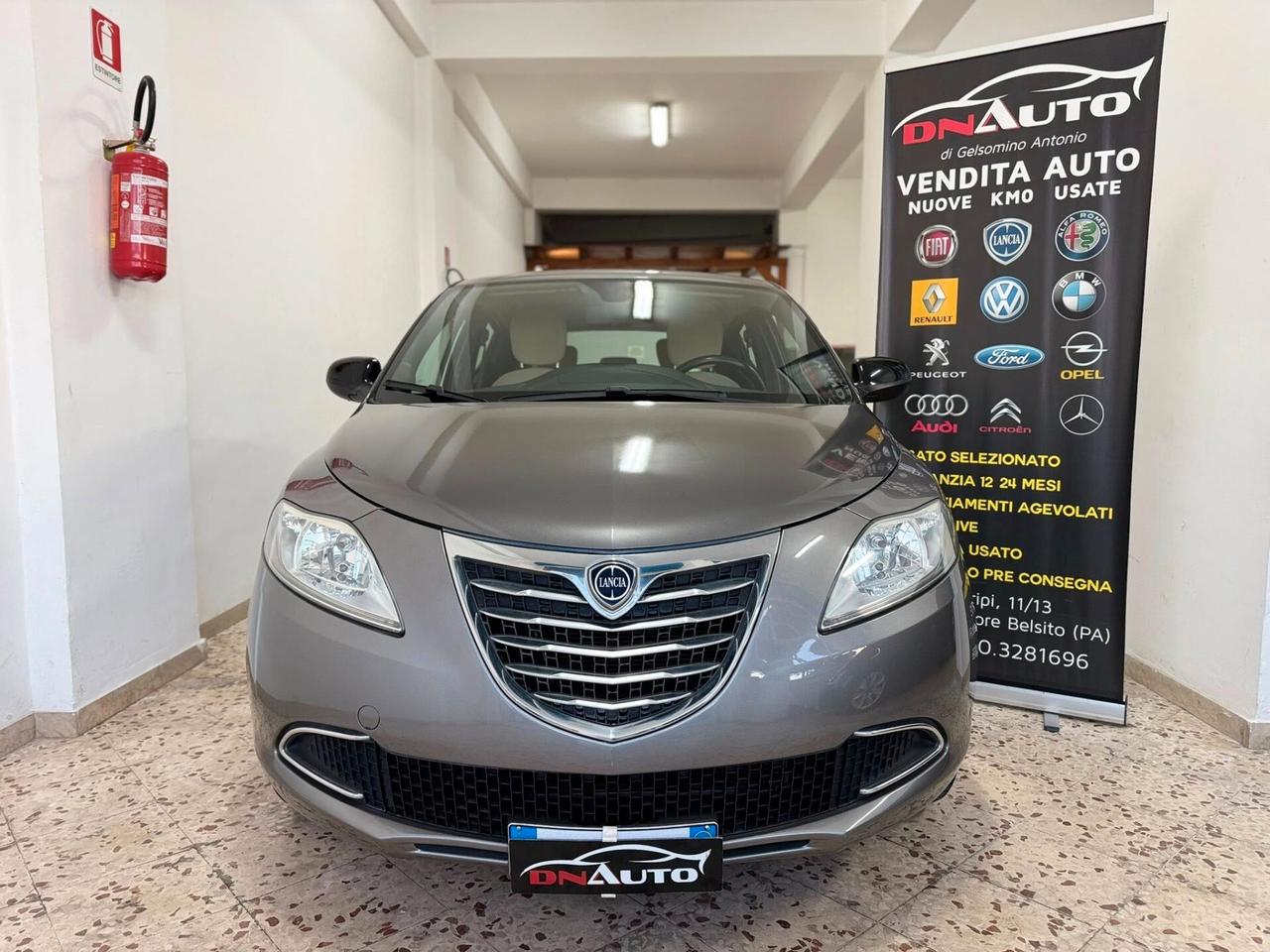 Lancia Ypsilon 1.2 69 CV 5 porte S&S Platinum