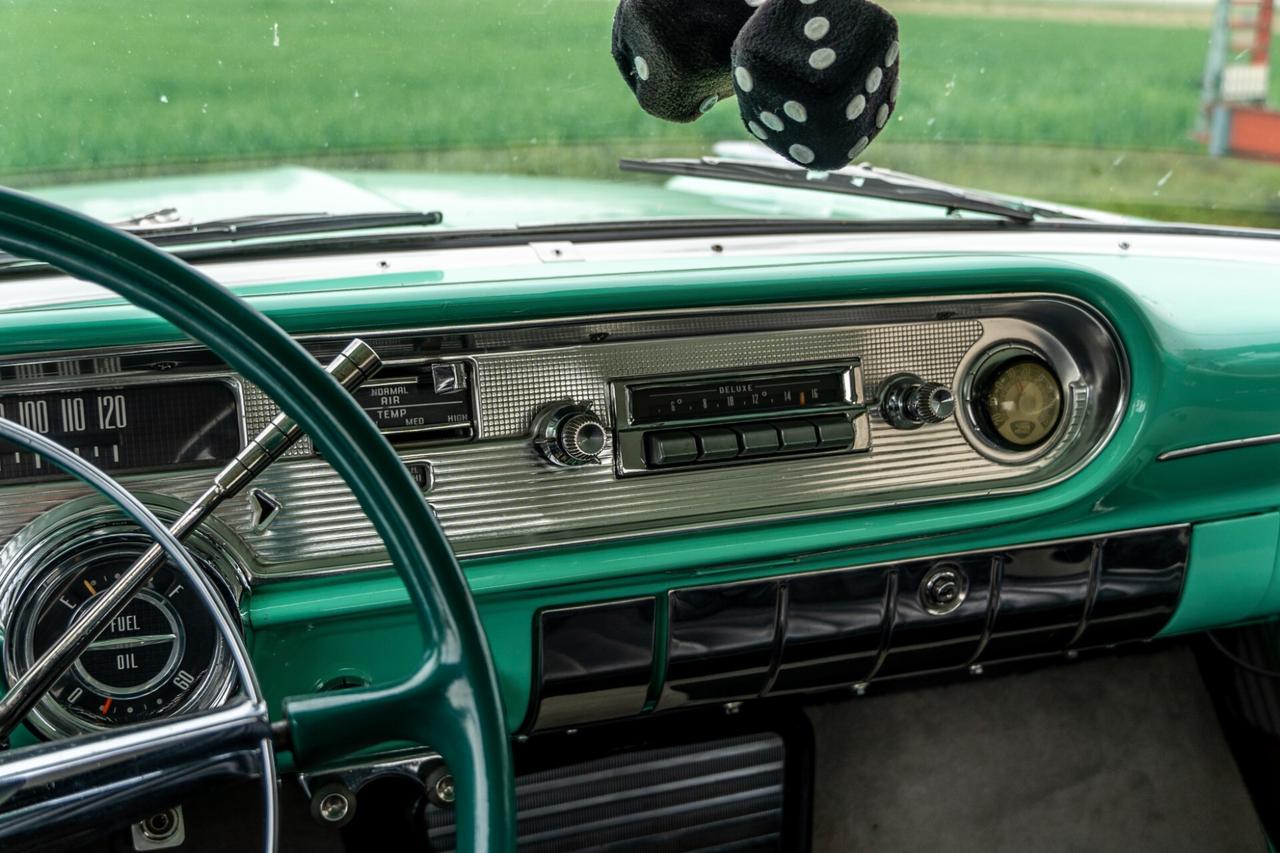 PONTIAC CHIEFTAIN 5.7 V8 - 2 DOOR HARDTOP 1957 - RESTAURO TOTALE