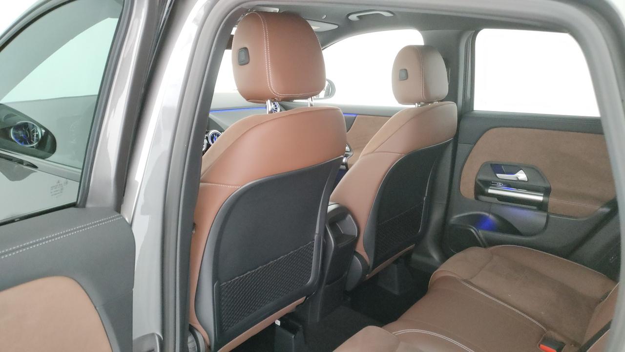 Mercedes-Benz GLA 200 d automatic