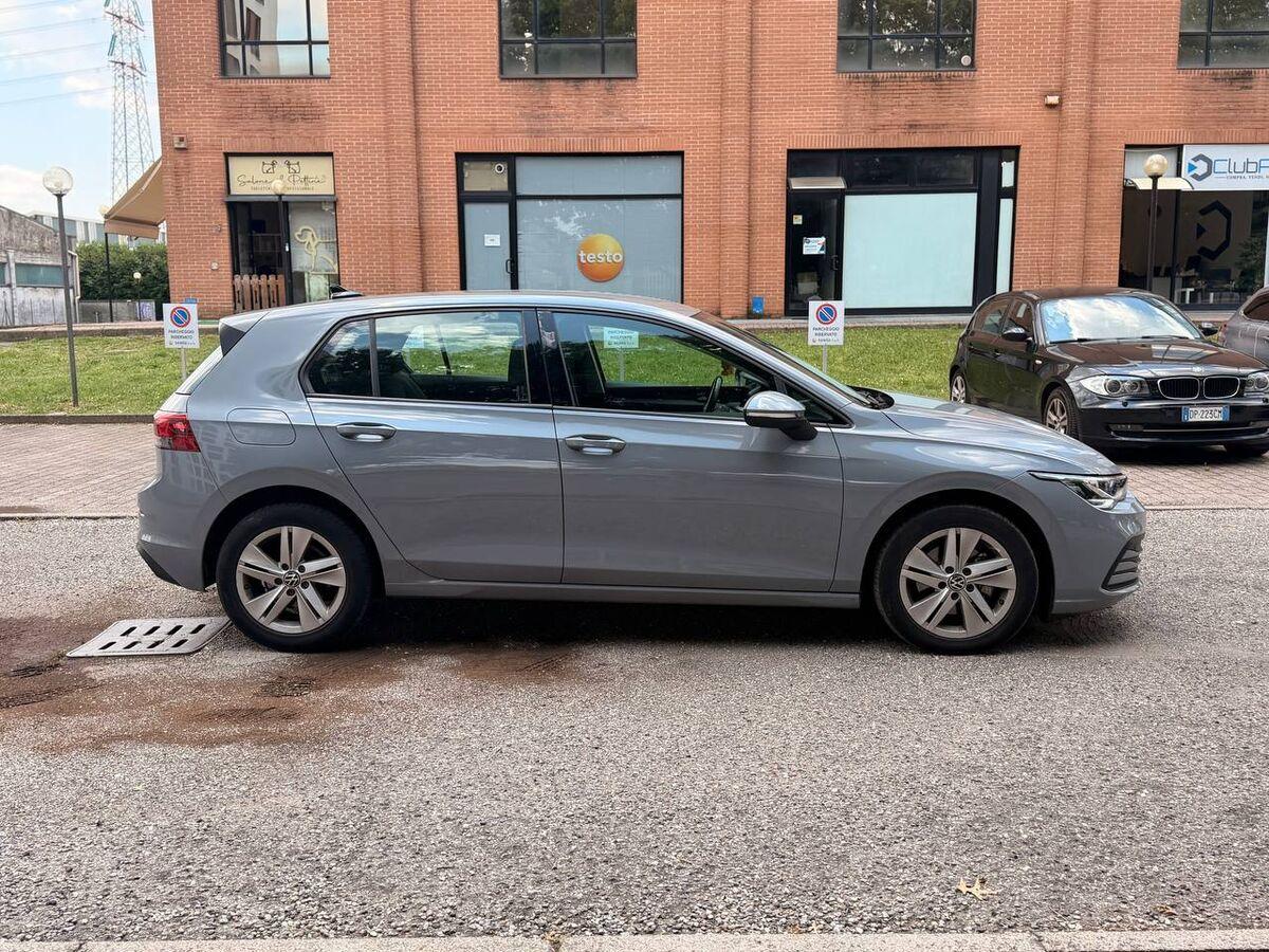 Volkswagen Golf 2.0 tdi Life 115cv dsg