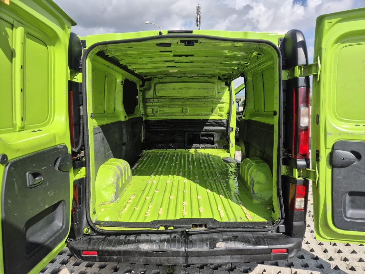 Renault trafic passo lungo 1.6 DCI 120cv