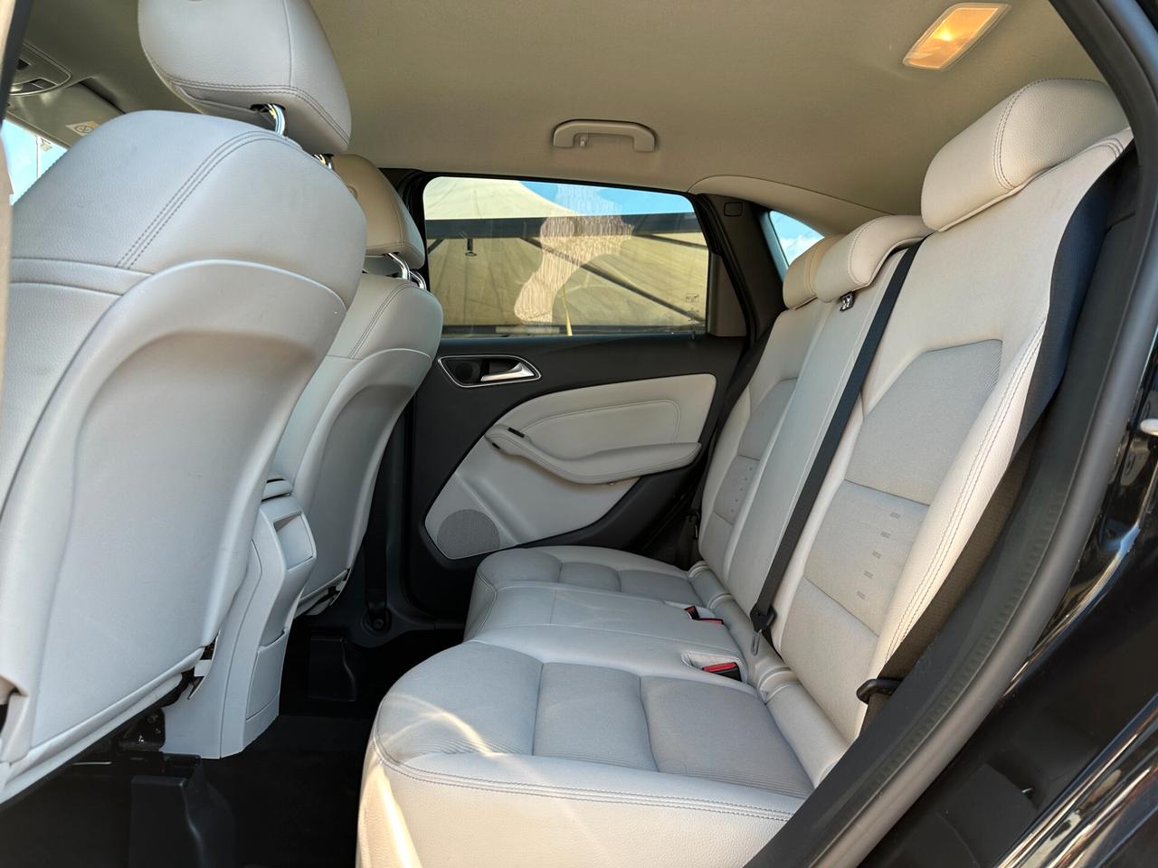 MERCEDES-BENZ B 180 d Automatic Sport