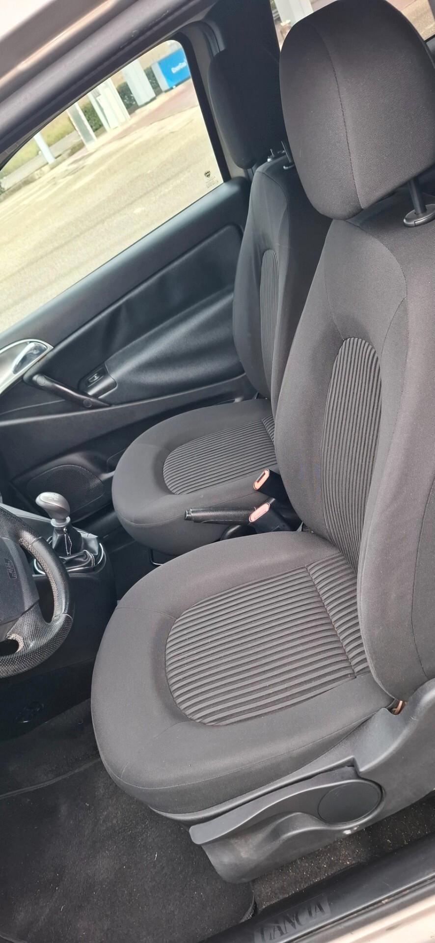 Lancia Ypsilon 1.4 Argento Ecochic GPL