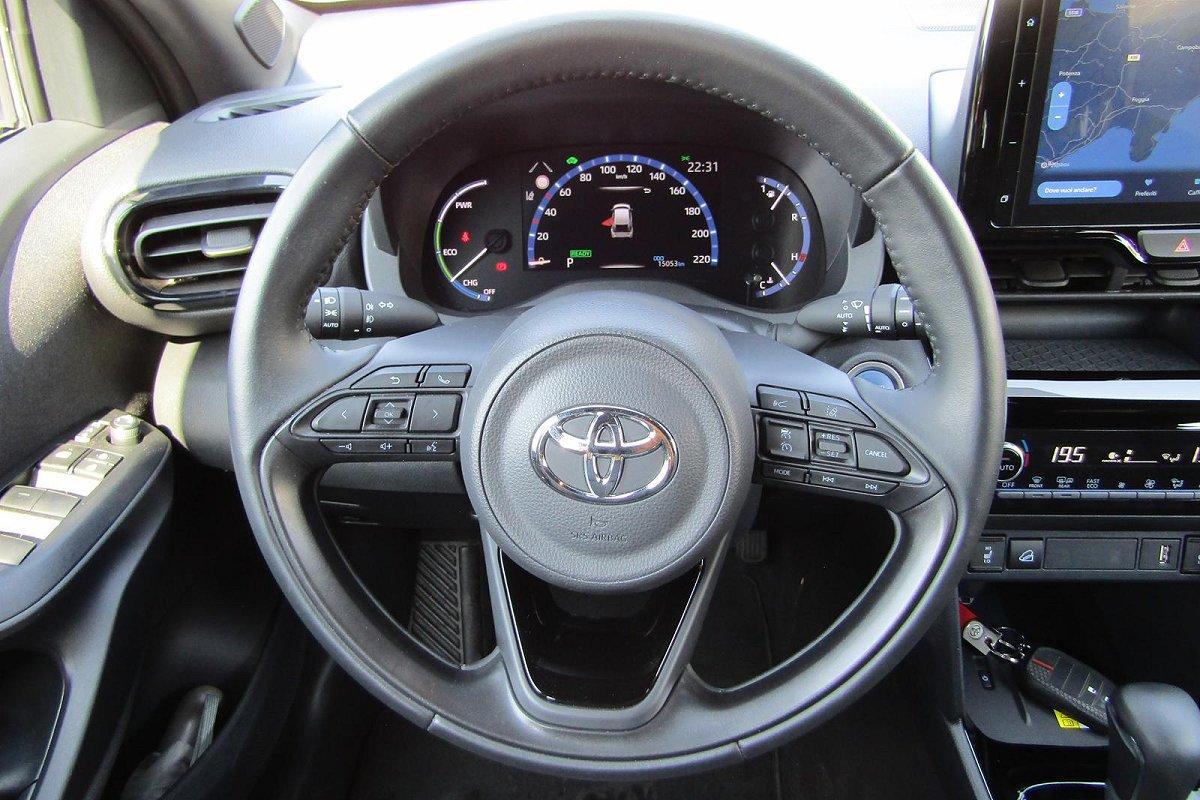 TOYOTA Yaris Cross 1.5 Hybrid 5p. E-CVT AWD-i Adventure
