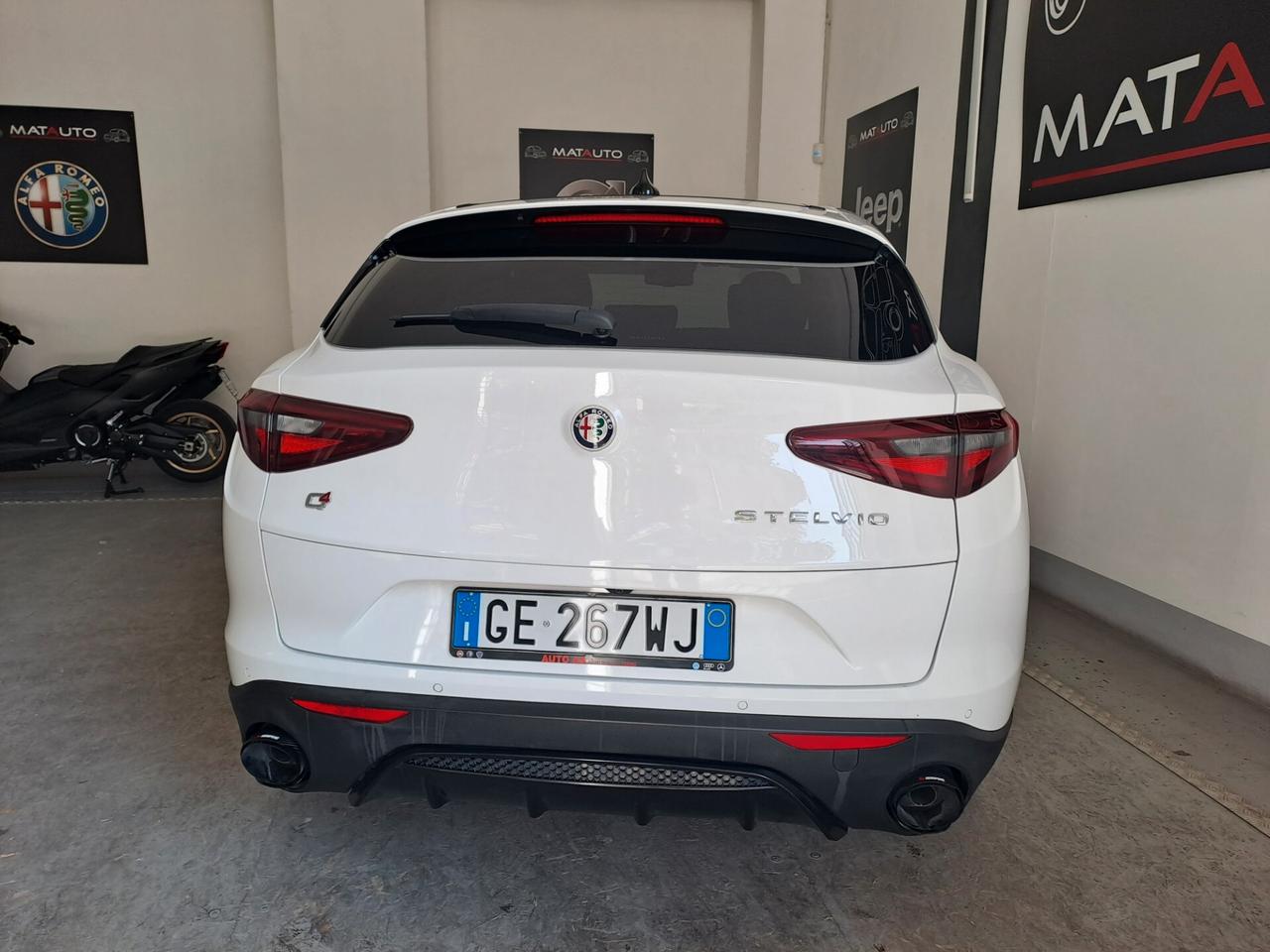 Alfa Romeo Stelvio 2.2 Turbodiesel 210 CV AT8 Q4 Executive