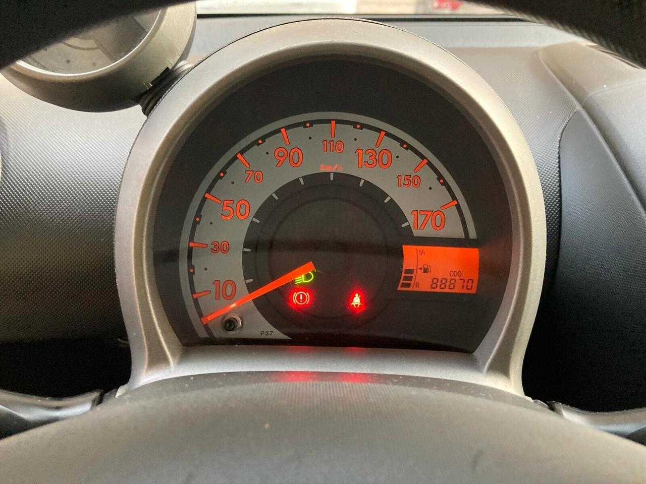 Peugeot 107 1.0 -X NEOPATENTATI-2013