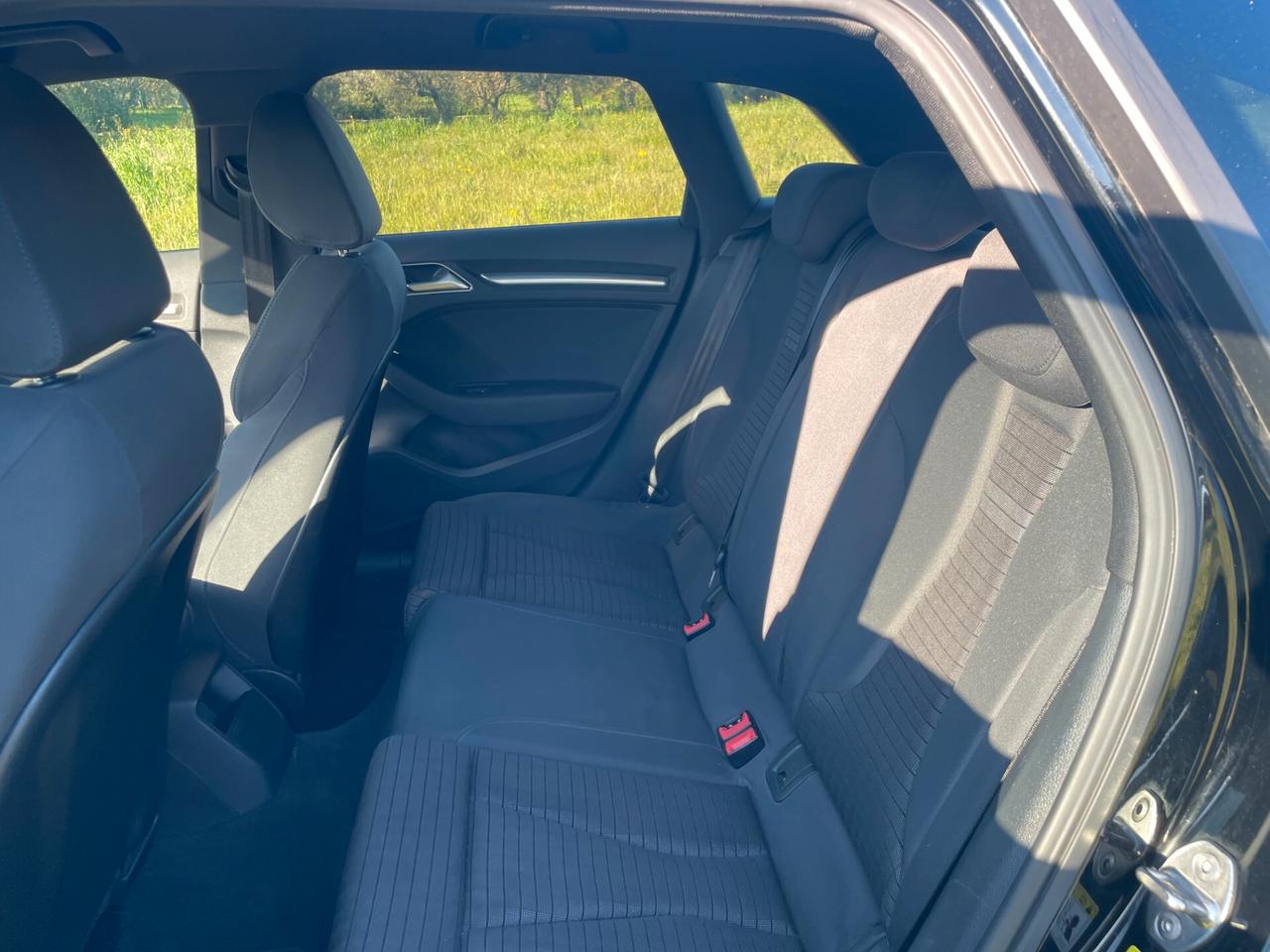 Audi A3 SPB 1.6 TDI Sport FINANZIABILE