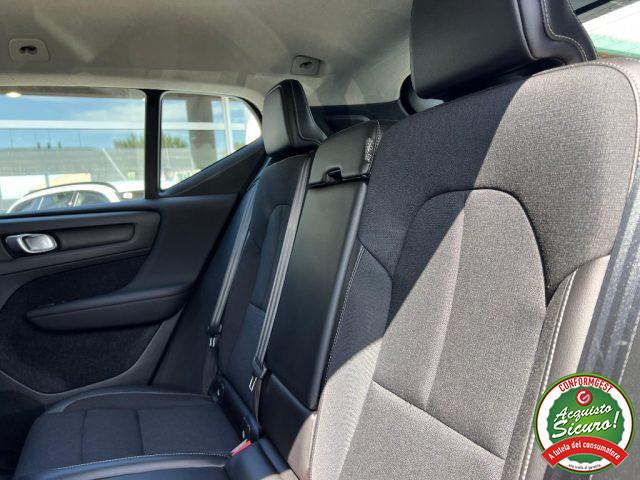 VOLVO XC40 T3