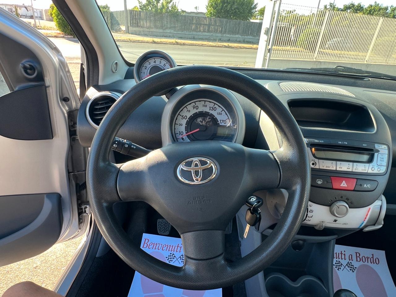 Toyota Aygo 1.0 CONNECT 1 PROPRIETARIO