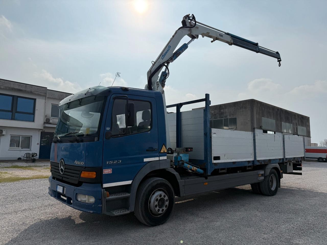 Mercedes Benz Atego 1523 Cassone + Gru Cormach 8700