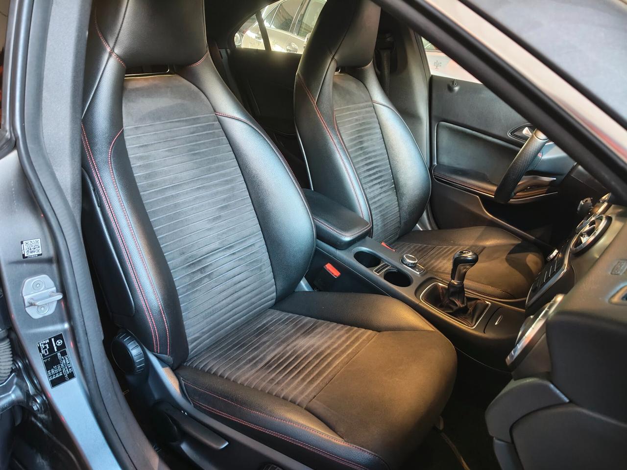 Mercedes-benz CLA 180 Premium