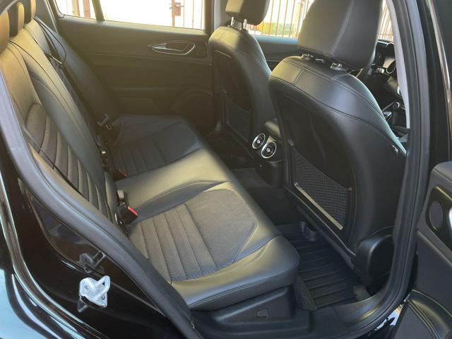 ALFA ROMEO Giulia 2.2 Turbodiesel 180 CV AT8 Q4 VELOCE