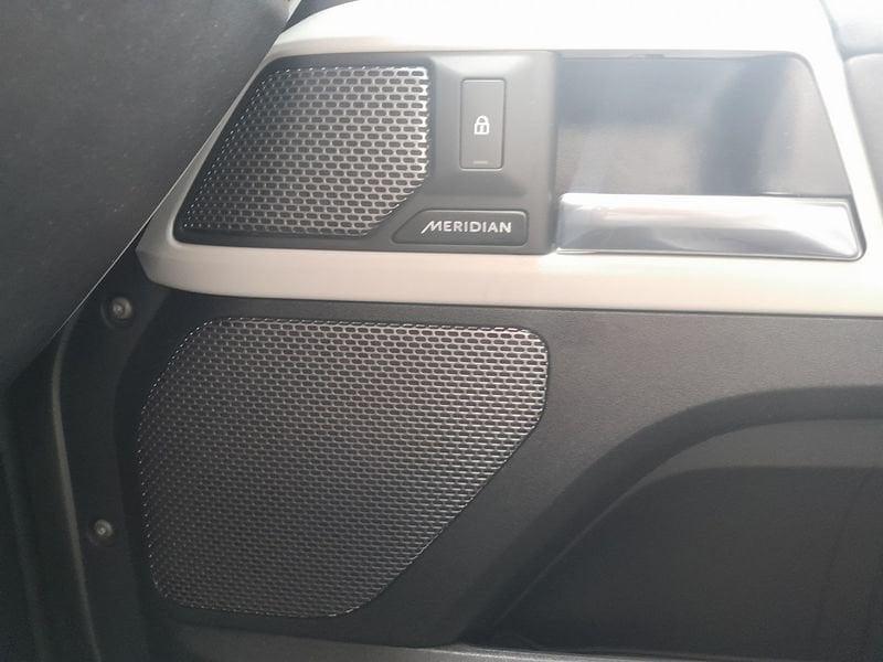 Land Rover Defender 3.0D I6 200 110 SE AWD N1 AUTOCARRO NETTO EXPORT