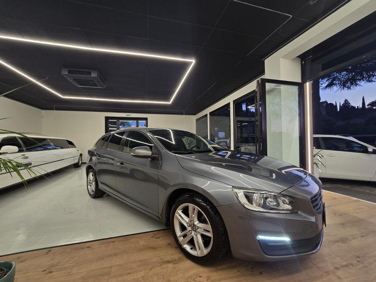 Volvo V60 D5 Geartronic Summum