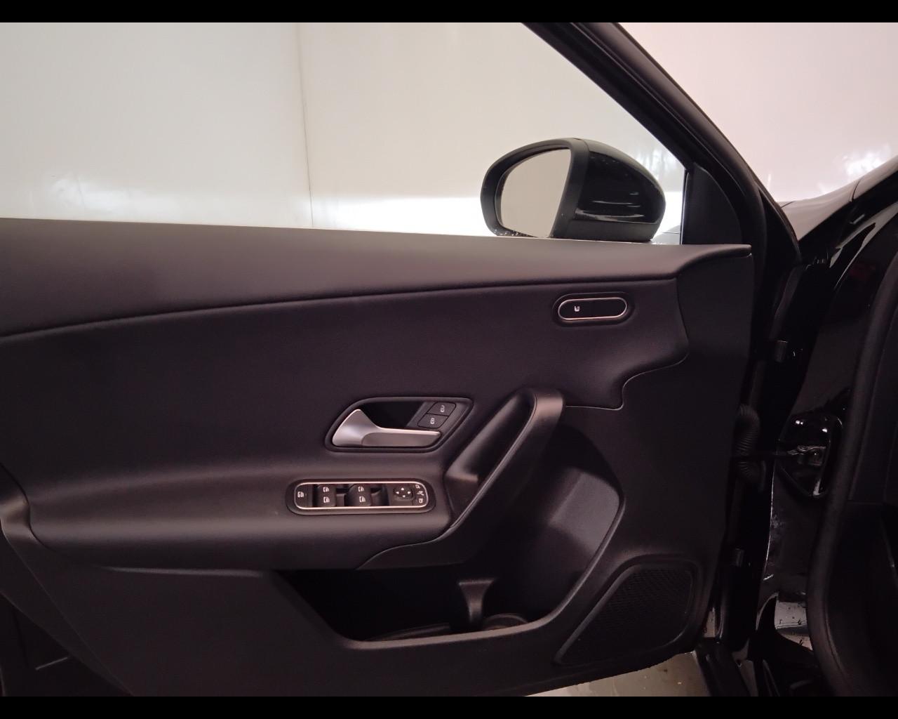 Mercedes-Benz Classe A - W177 2023 - A 180 d Advanced auto