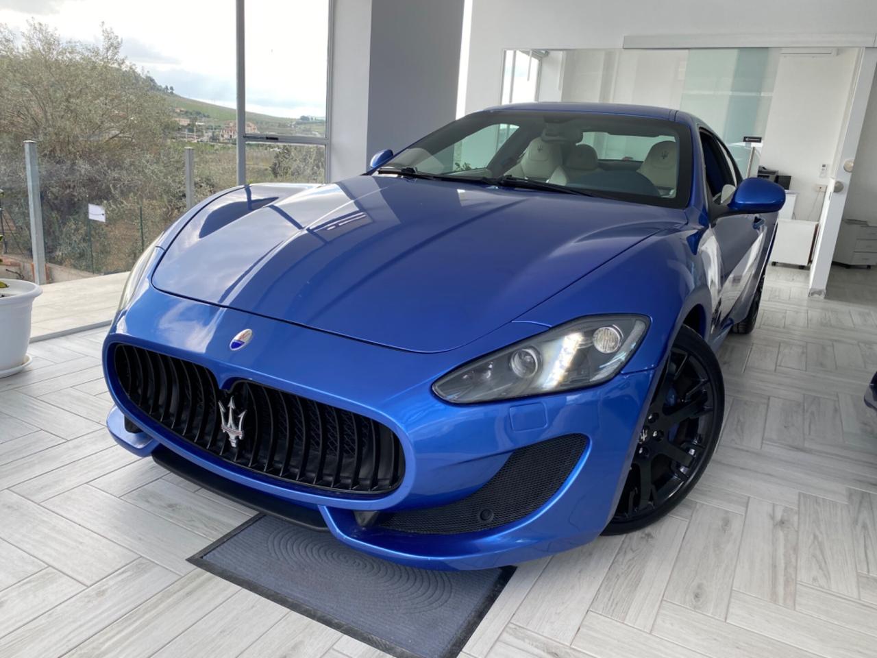 Maserati GranTurismo 4.7V8 460CV MC Stradale TAILOR MADE2014