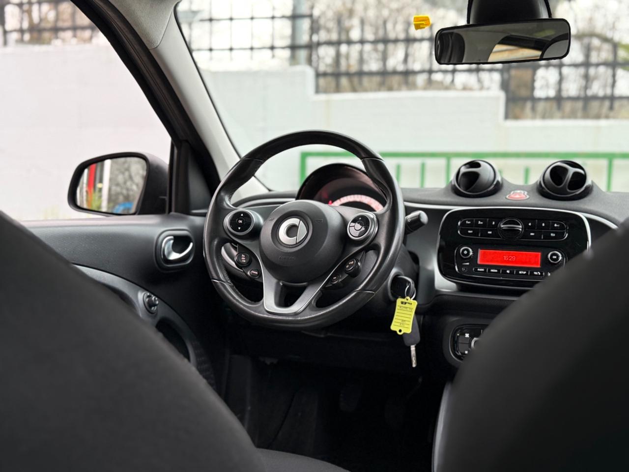 Smart ForFour 70 1.0 Youngster