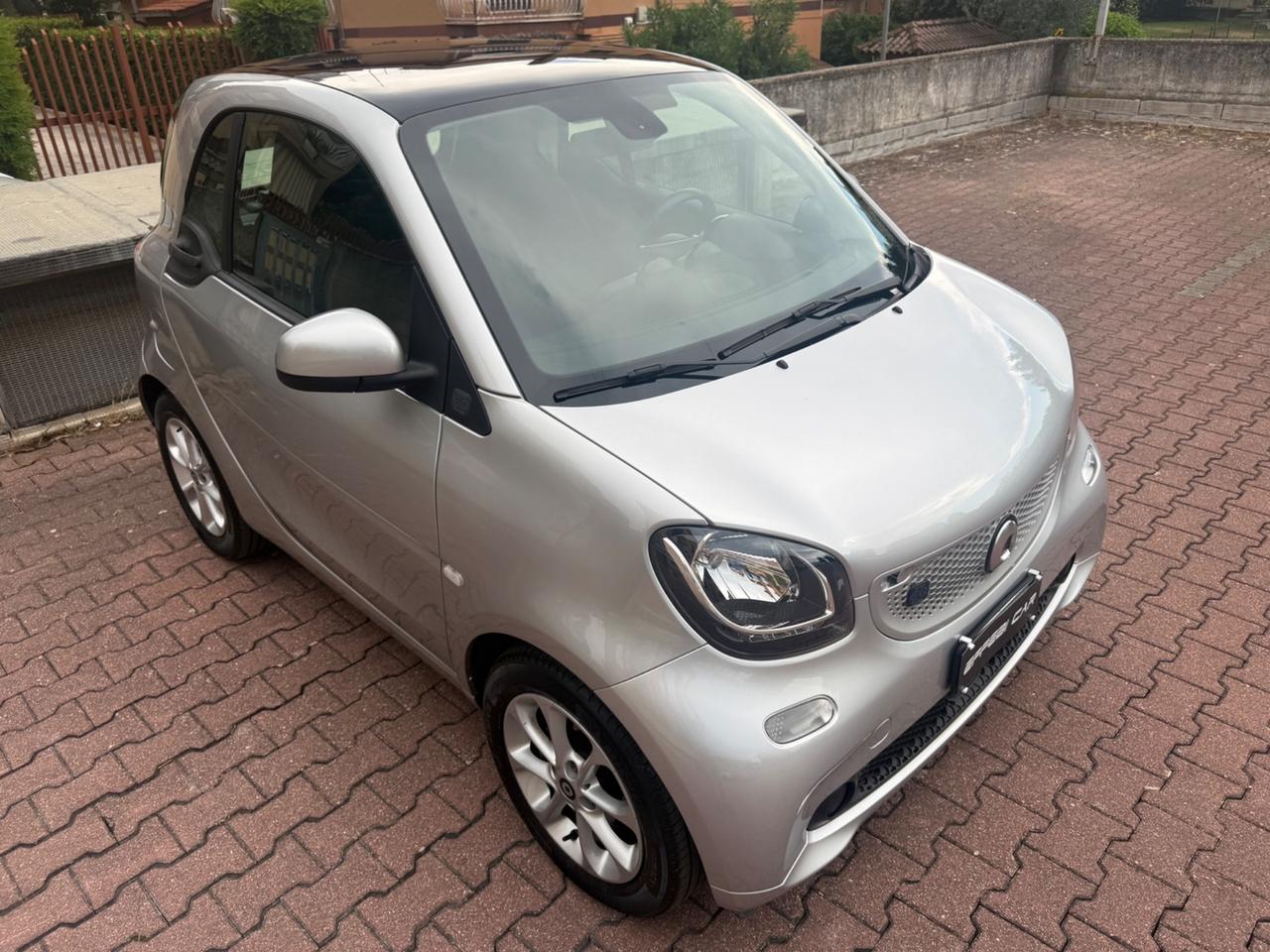 Smart ForTwo EQ Passion TAGLIANDI MERCEDES - PARI AL NUOVO PREZZO REALE, NO OBBLIGO FINANZIAMENTO!!!