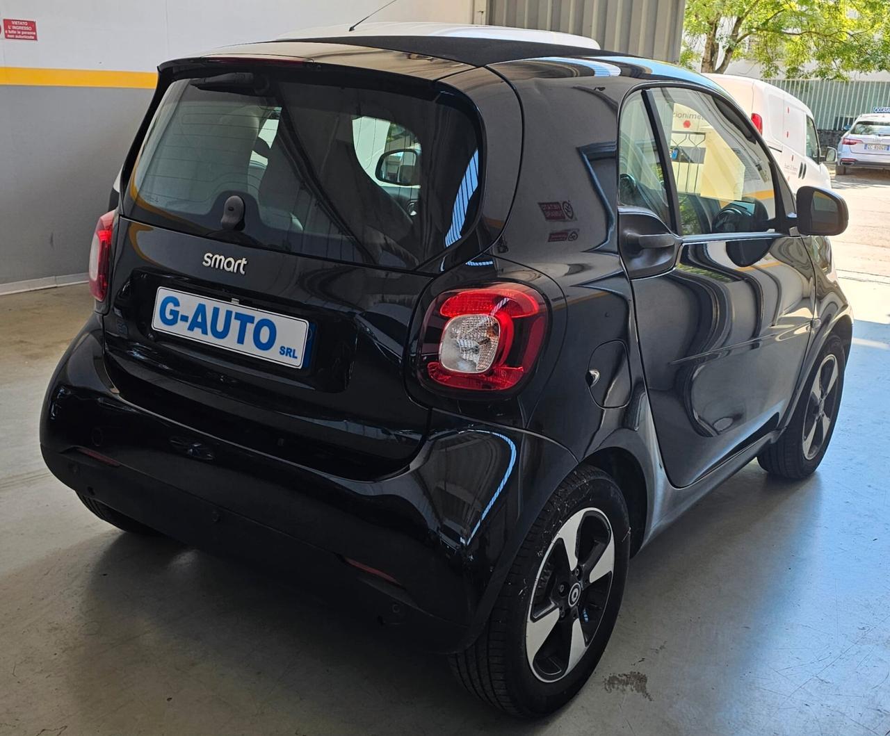 Smart fortwo EQ Racingreen 41 kw