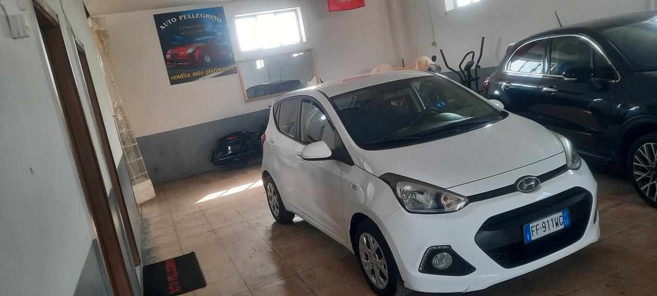 Hyundai i10 cc1.0 benzina anno 2016