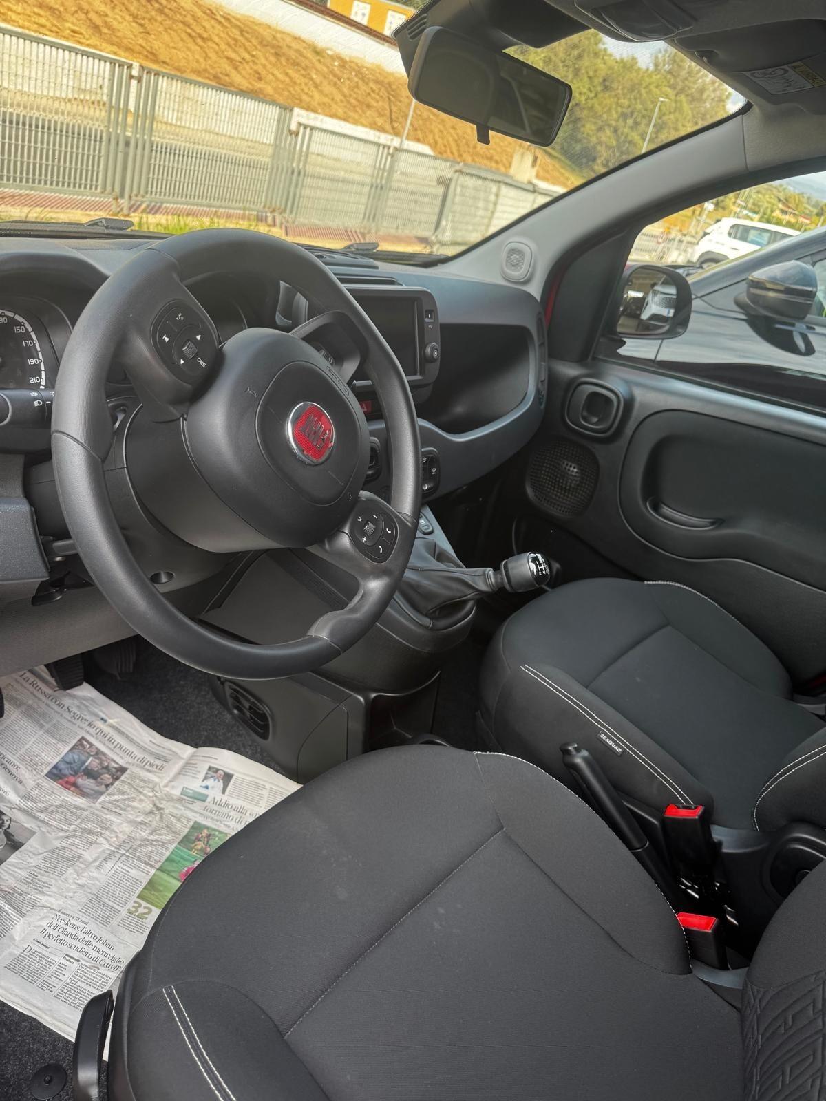 Fiat Panda 1.0 Hybrid 70CV CROSS - 2024 Km 27.000 Certificati