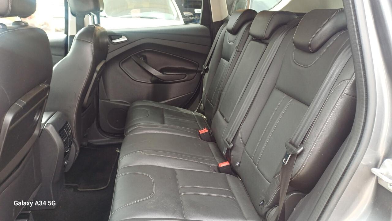 Ford Kuga 2.0 TDCI 140 CV 4WD Titanium