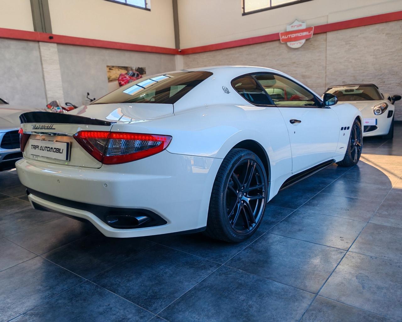 Maserati GranTurismo 4.7 V8 Sport MC-Line