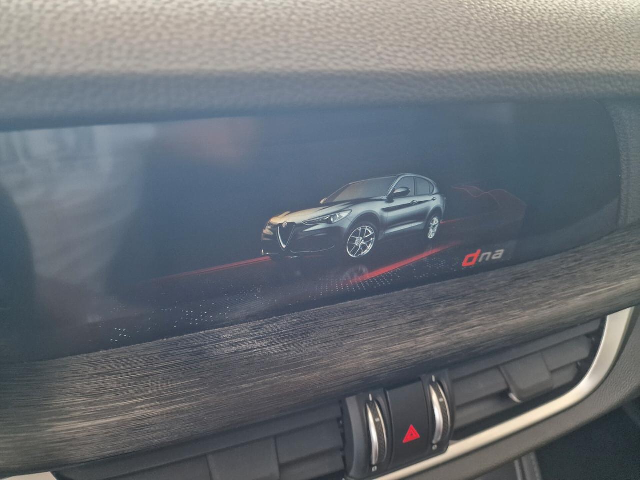 Alfa Stelvio 190 CV Q4 TETTO