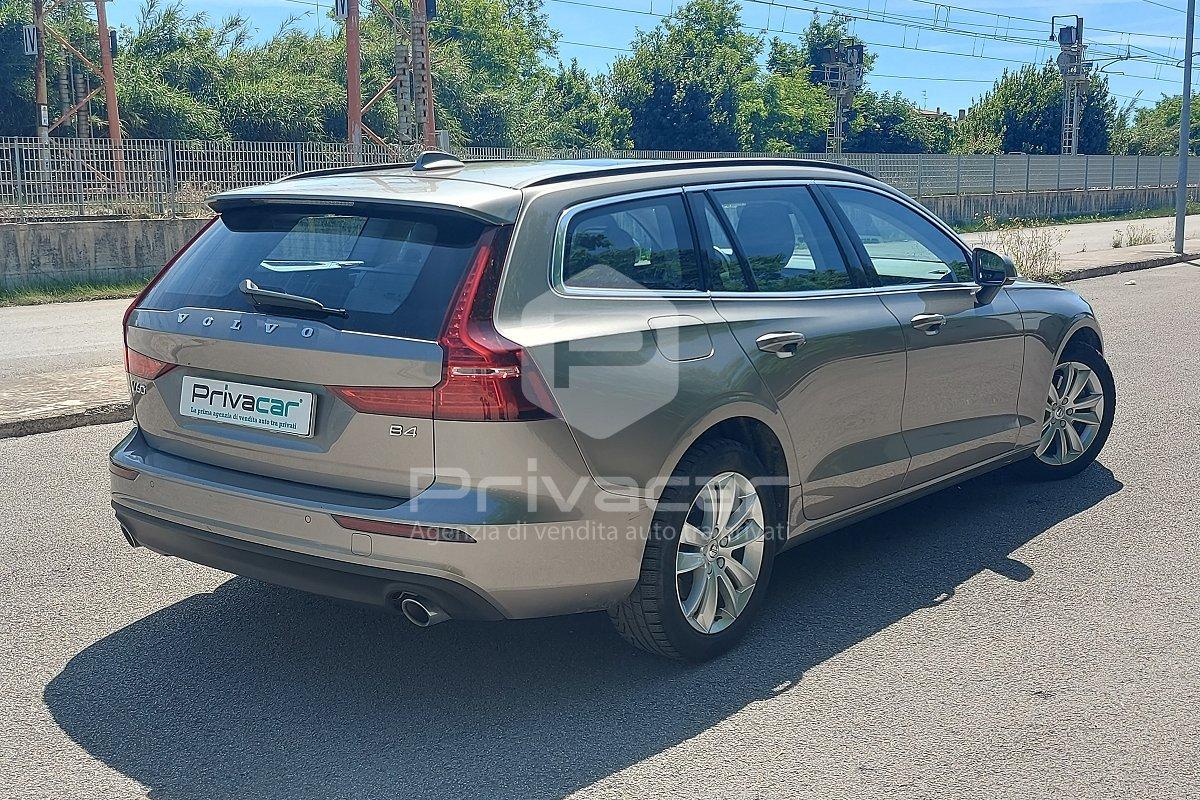 VOLVO V60 B4 (d) Geartronic Momentum Business Pro