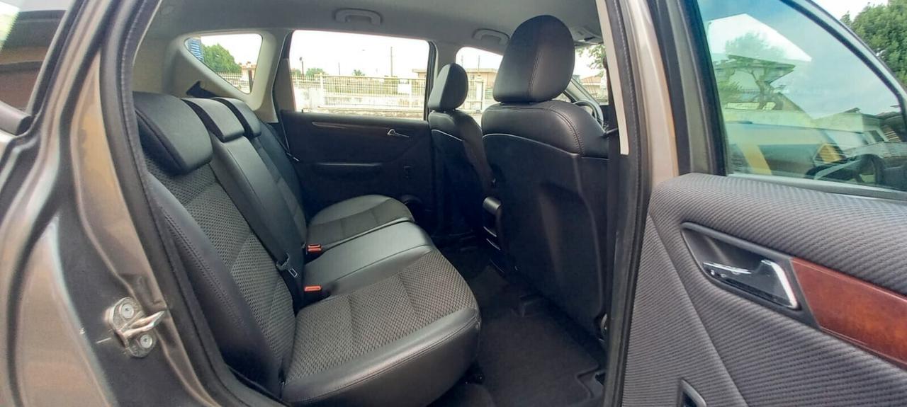 Mercedes-Benz Classe A 160 Benzina Allestimento Elegance cc. 1.5 CV. 95 Cambio Automatico 5 Porte 5 Posti Euro 5 SOLO 74.800 KM. Utilizzabile anche per i Neopatentati.