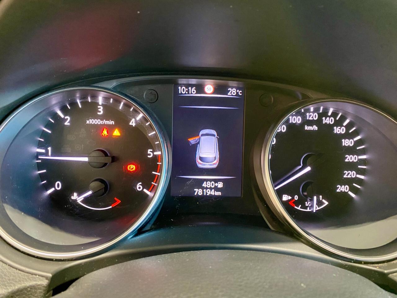 Nissan Qashqai 1.5 dCi N-Connecta