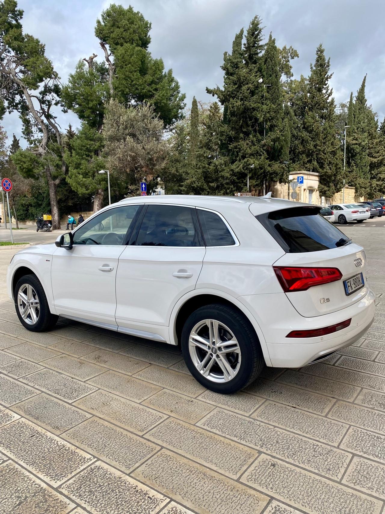 Audi Q5 2.0 TDI 190 CV quattro S tronic line plus
