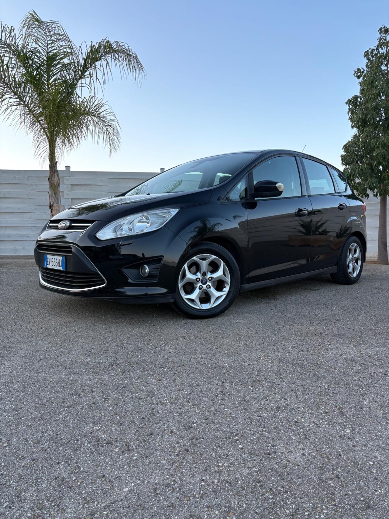 Ford C-Max 1.6 TDCi distribuzione e tagliando appena eseguiti