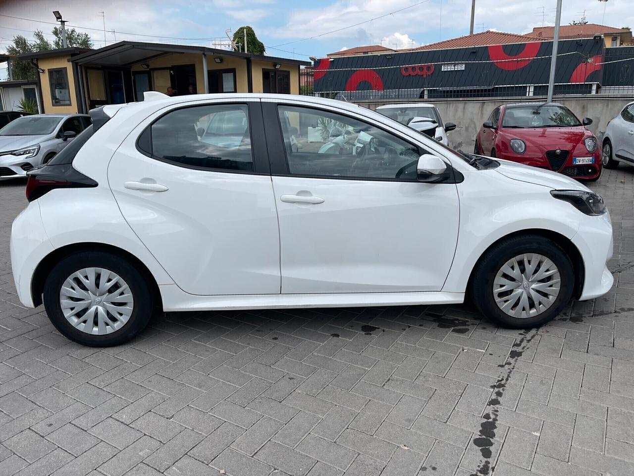 Toyota Yaris 1.5 Hybrid 5 porte Automatica