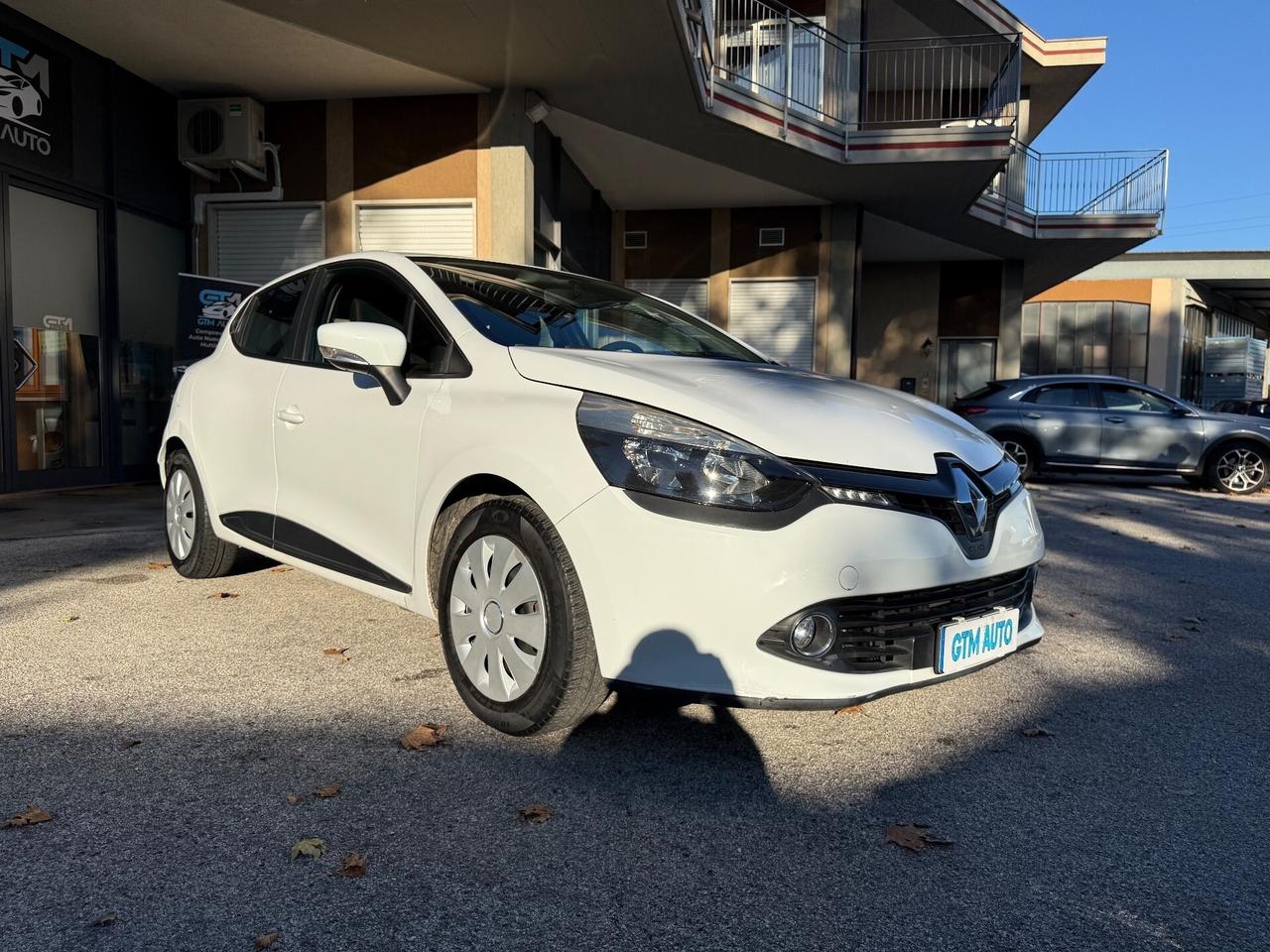 Renault Clio 1.2 75CV 5 porte - OK neopatentati