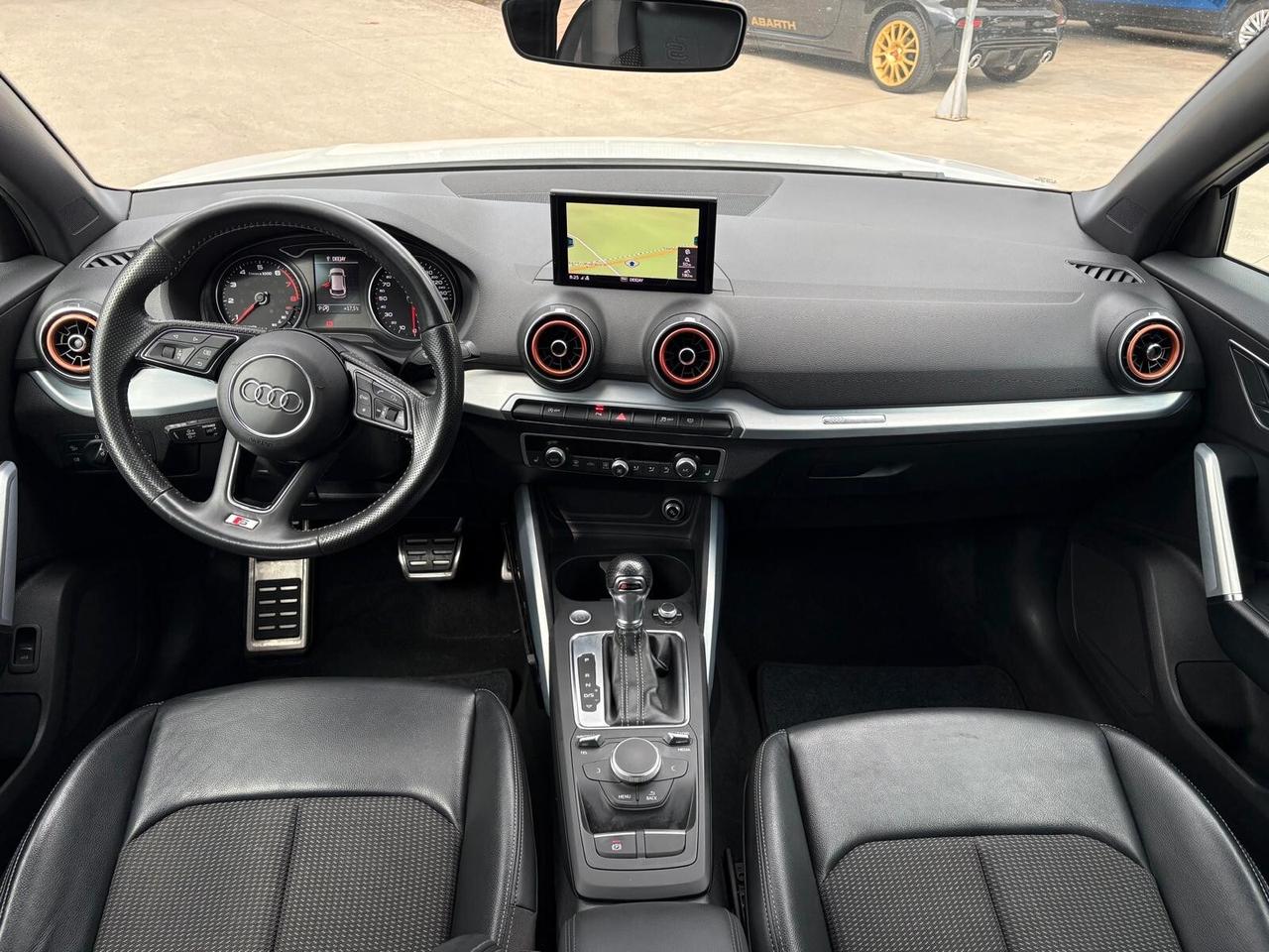 Audi Q2 S-LINE
