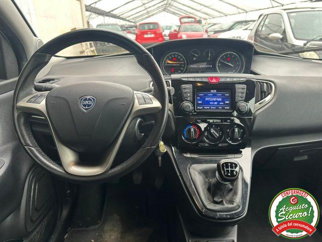 LANCIA Ypsilon 1.2 69 CV 5 porte Gold