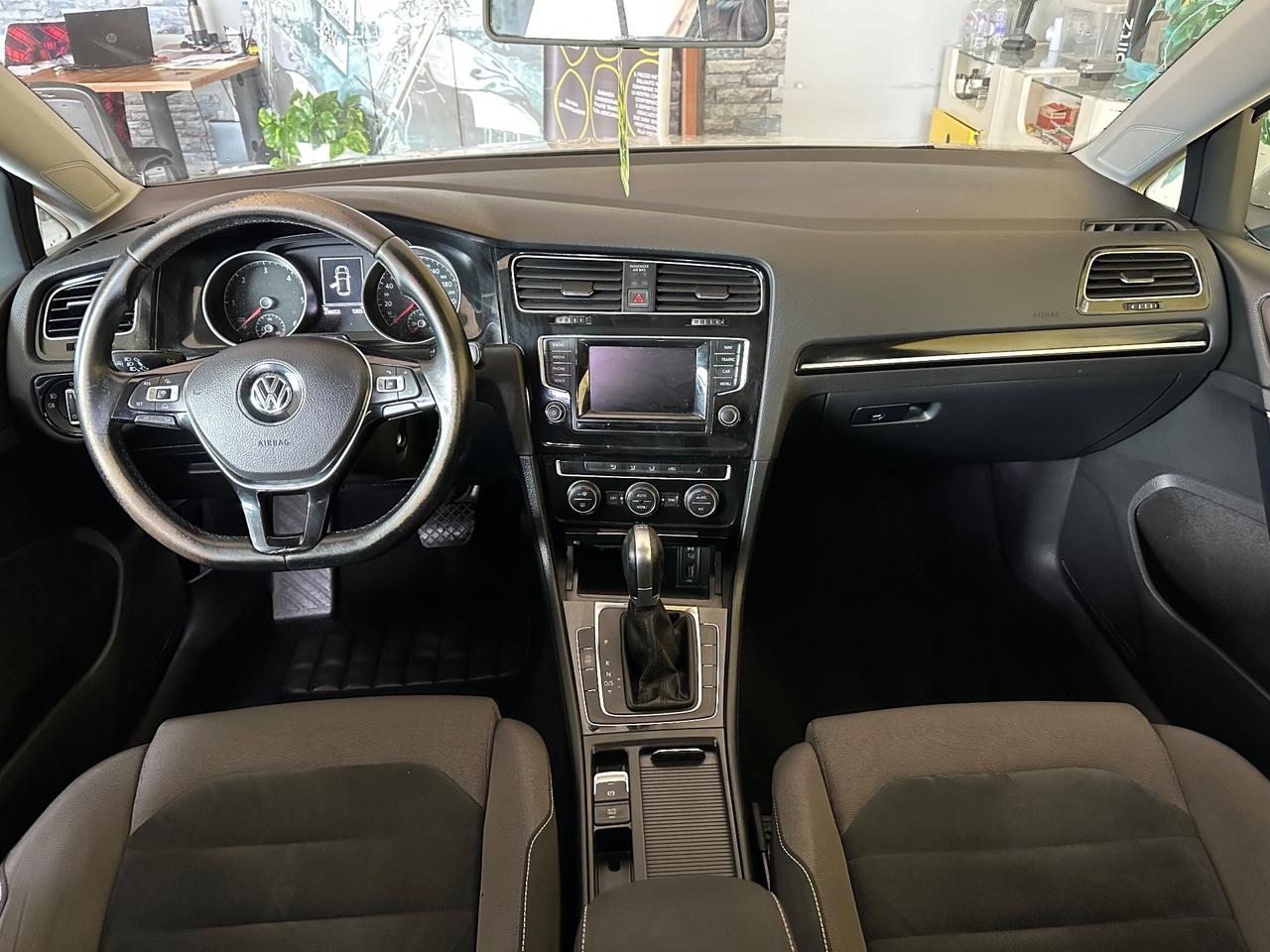 Volkswagen Golf 1.6 TDI DSG 5p. Highline cinghia fatta